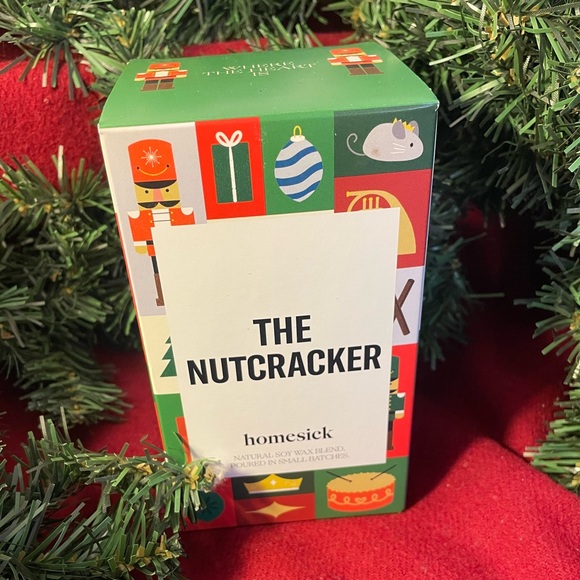 HOMESICK CANDLES The Nutcracker Christmas Holiday delicious scented candle NIB - Picture 12 of 15